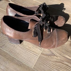Born Women’s size 9 shoes